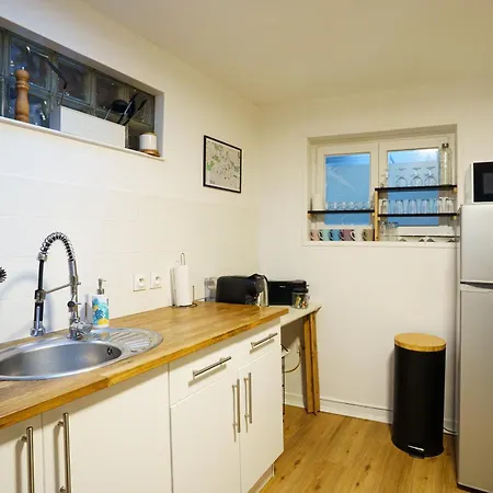 La Maison Pop, Centrale, Deco Branchee, Netflix