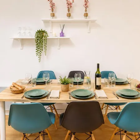 Hébergement de vacances La Maison Pop I Parking Gratuit I Centre I 6 Personnes