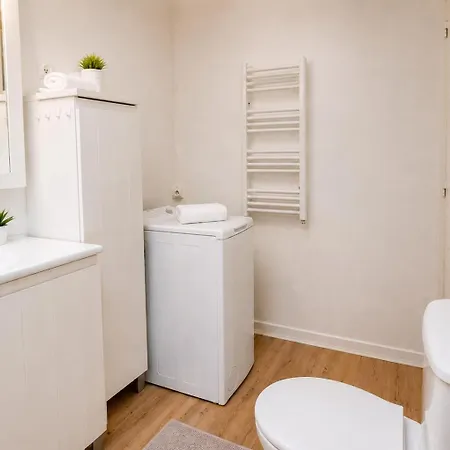 La Maison Pop I Parking Gratuit I Centre I 6 Personnes Hébergement de vacances *